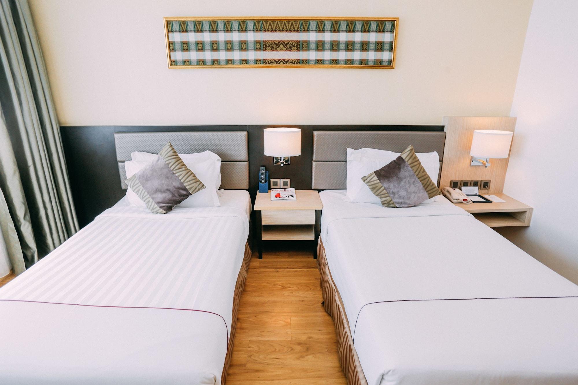 Hotel Granada Johor Bahru Extérieur photo