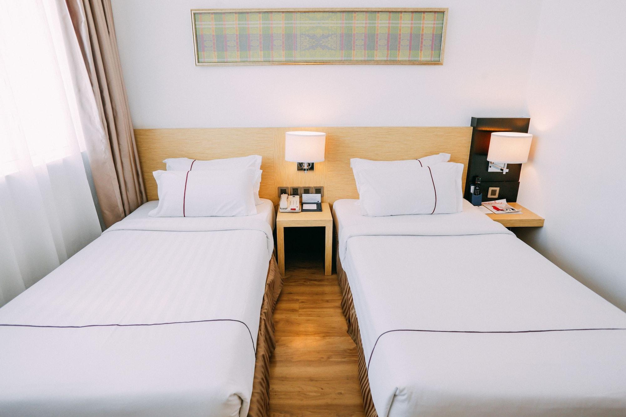Hotel Granada Johor Bahru Extérieur photo