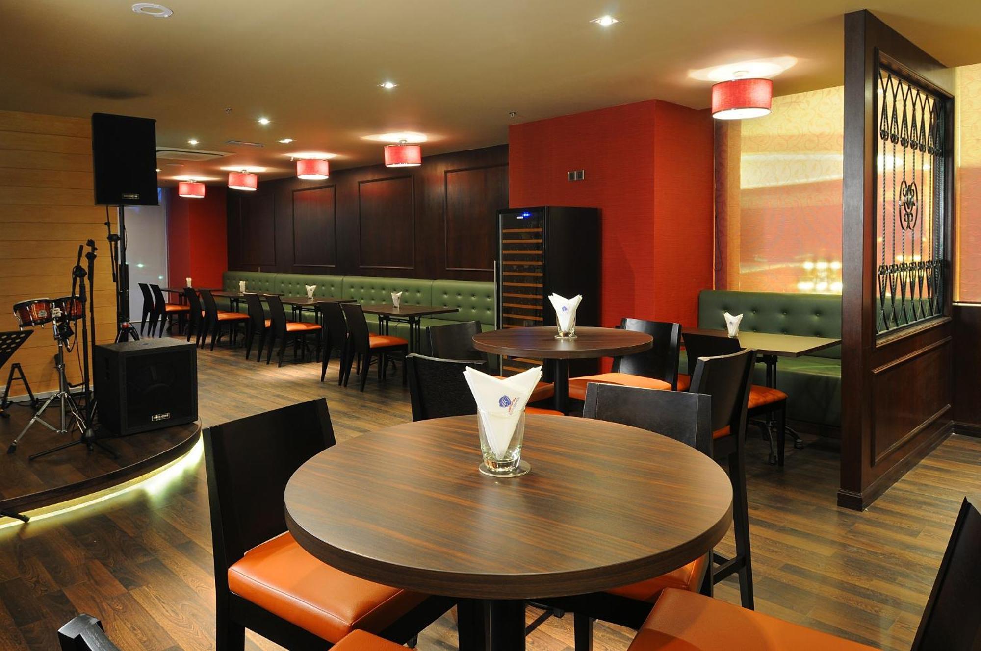 Hotel Granada Johor Bahru Extérieur photo