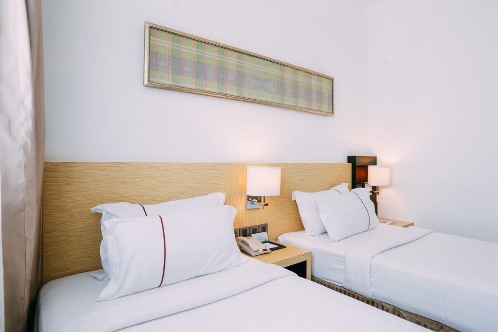 Hotel Granada Johor Bahru Extérieur photo